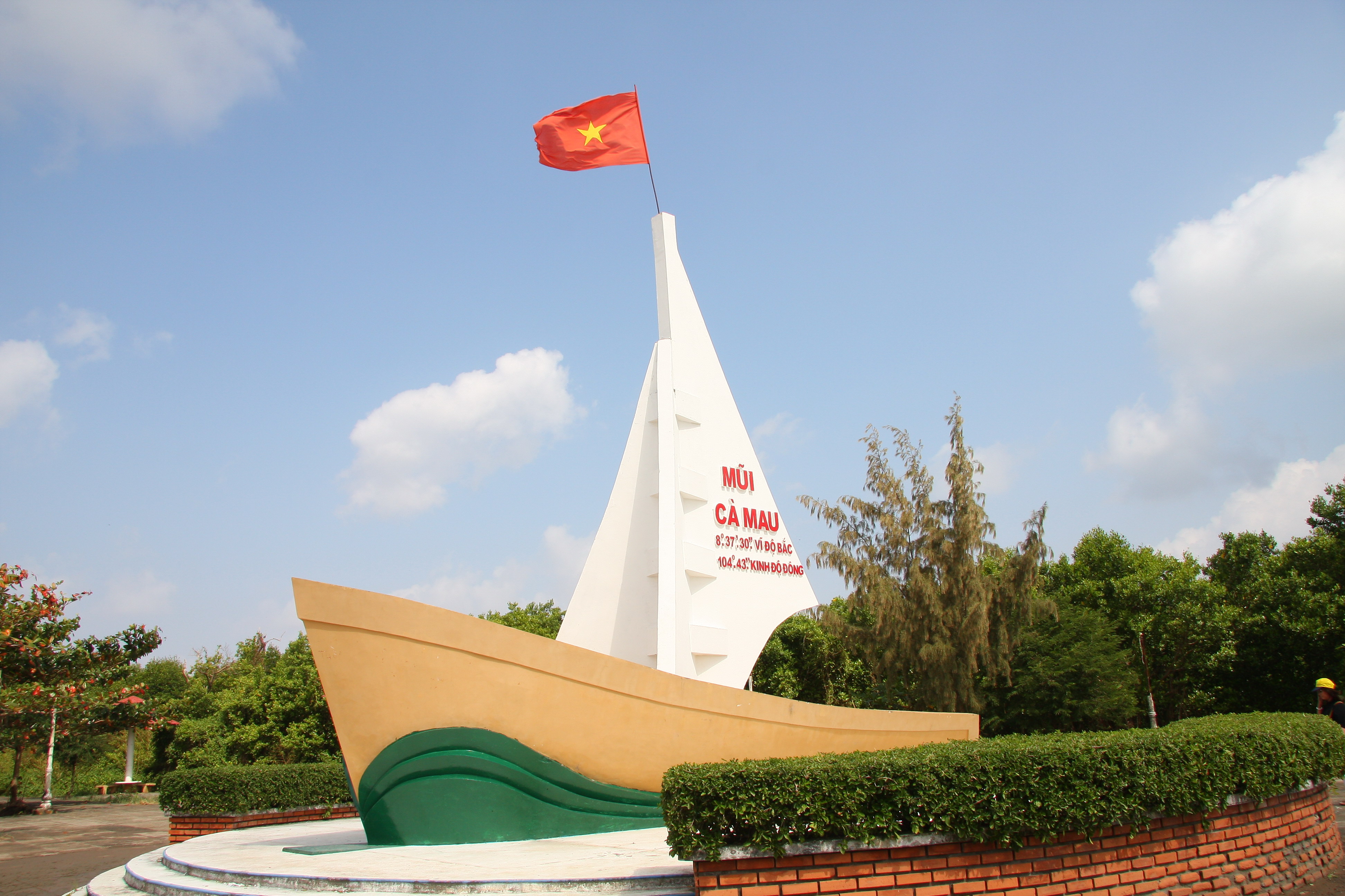 Tour Hà Nội- Tp Hồ Chí Minh- Mũi Né- Cà Mau